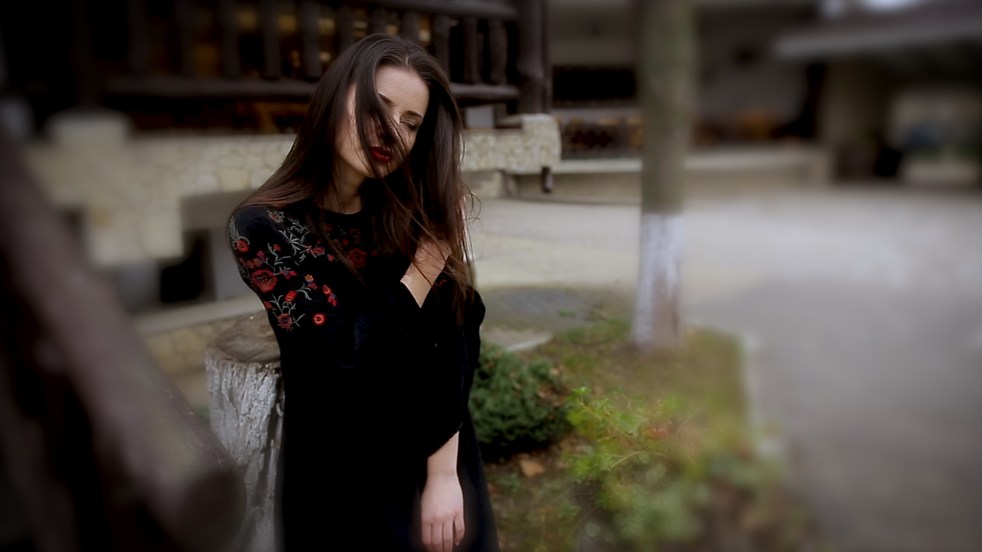 stela.00_20_38_09.Still003