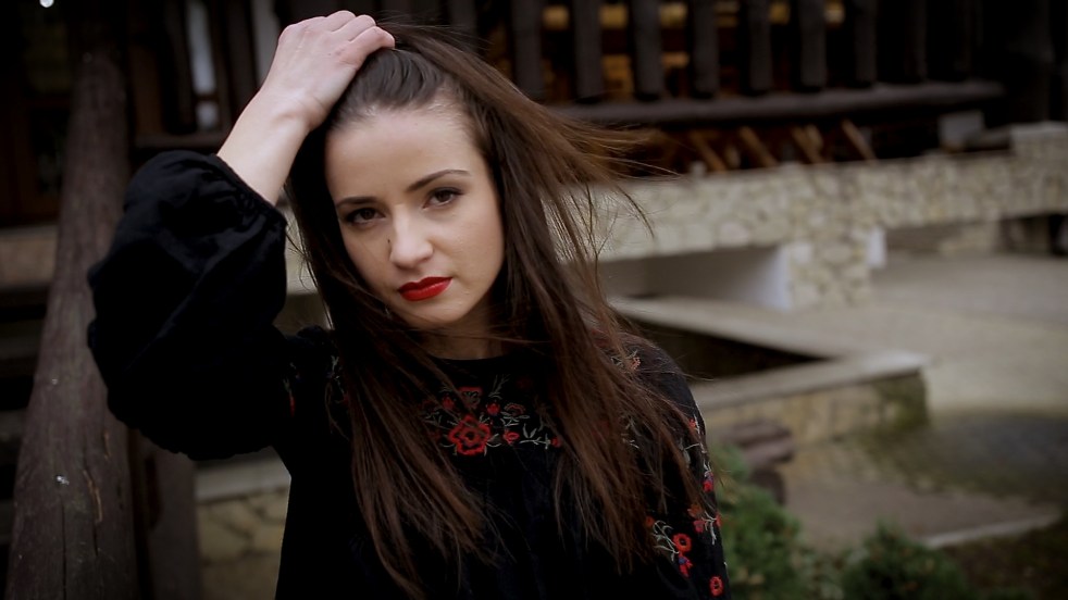 stela.00_20_54_03.Still002